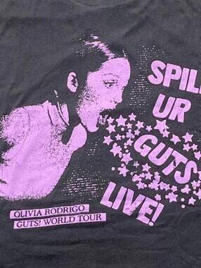Olivia Rodrigo Preowned 2XL T-shirt